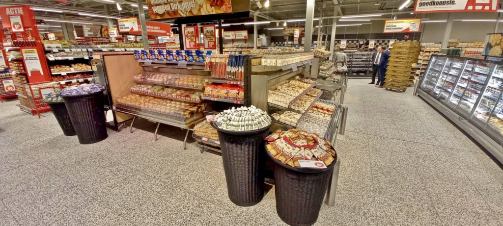 94ce9927-636e-4b4c-a6b1-ea59624f3c23